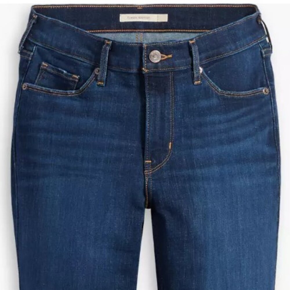 Levi's Jeans - Picture 10 of 12